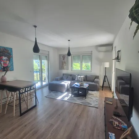 Apartment Dara *